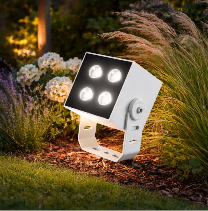 Flood Light 3